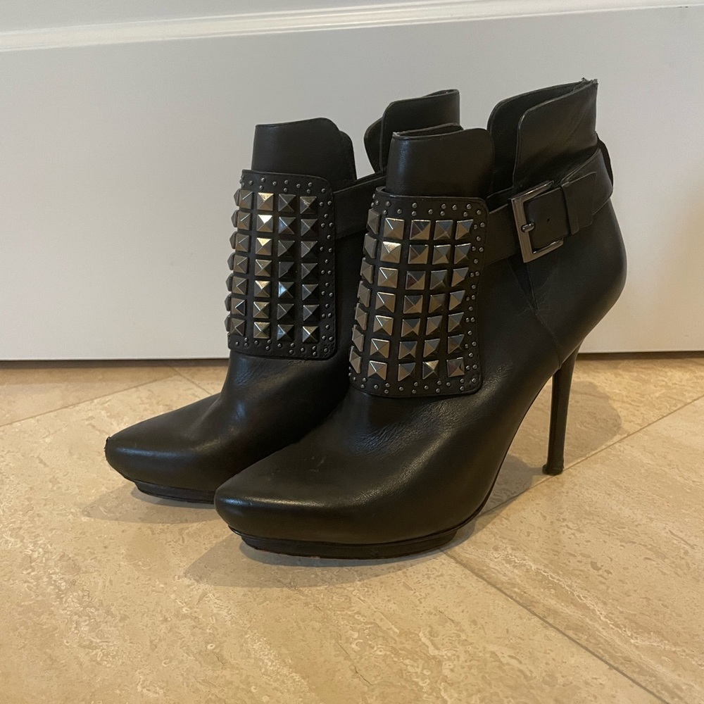 Rock & Republic booties